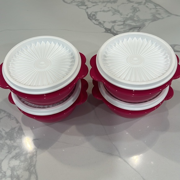 Tupperware small containers - Picture 4 of 12